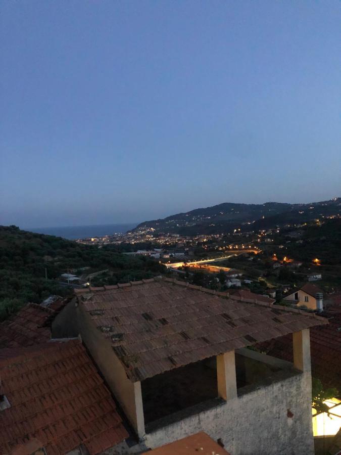 فيلا Casa Relax, Un Uliveto Sul Mare. Diano San Pietro المظهر الخارجي الصورة